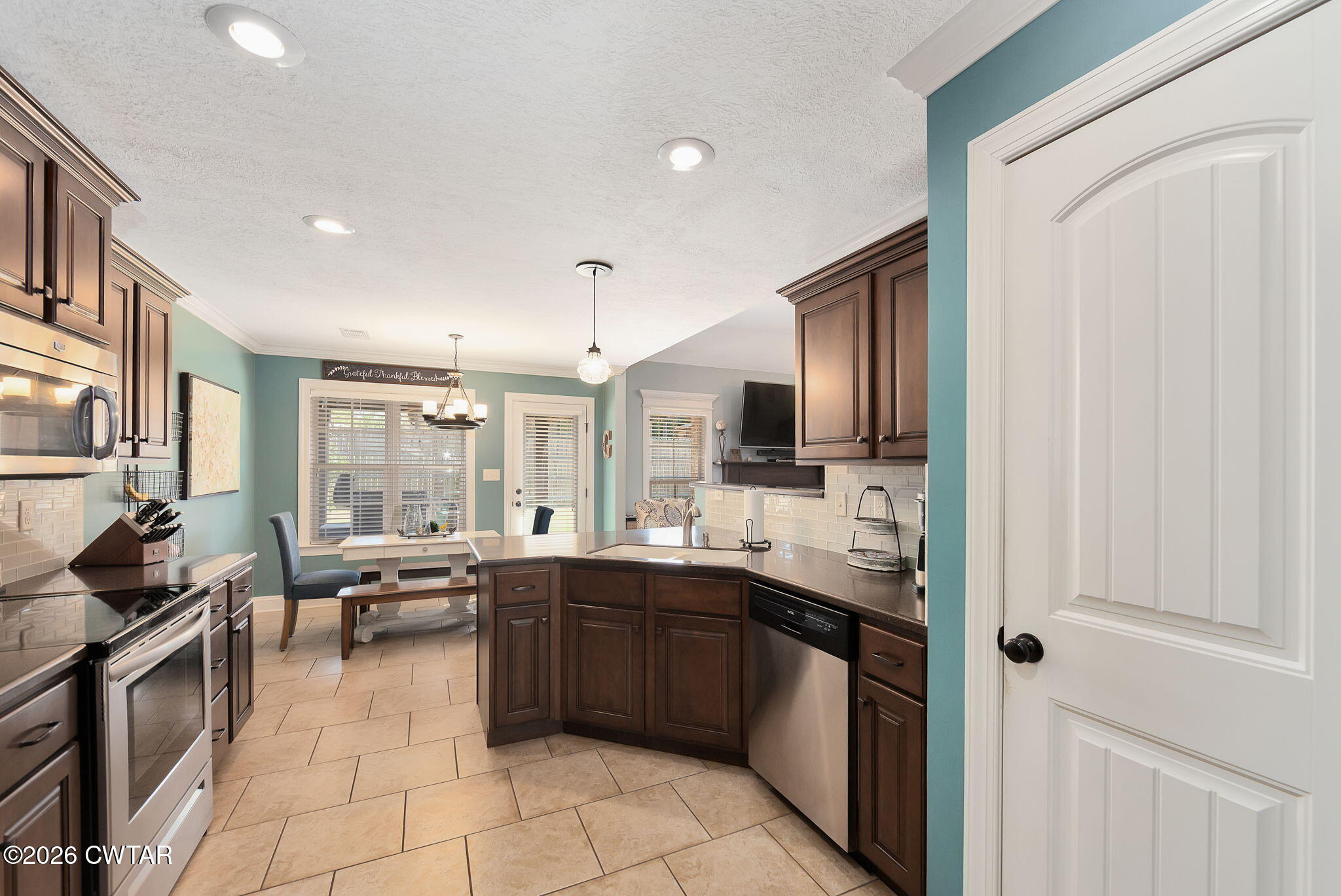 222 Shadow Creek Lane