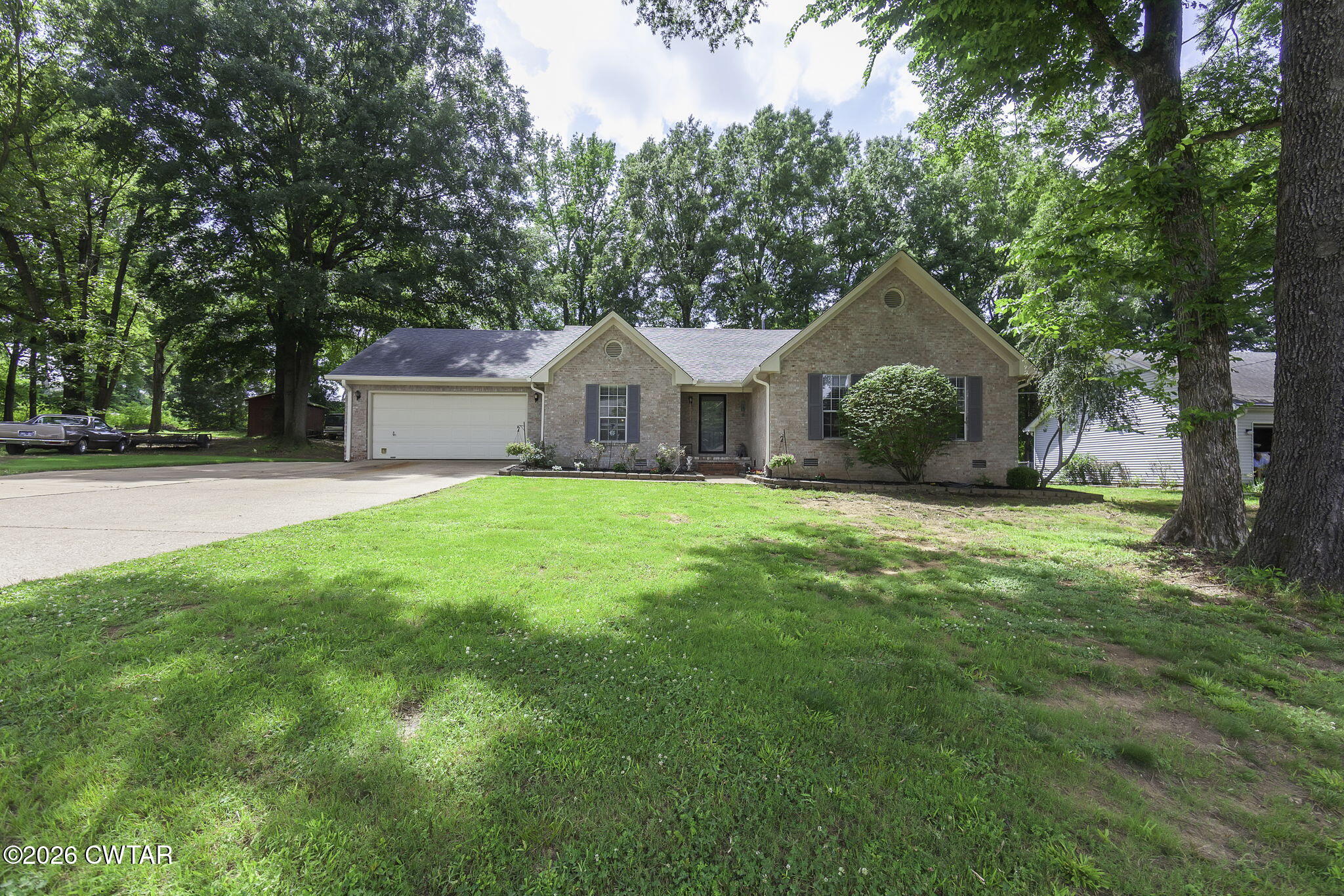 102 Candlewick Drive