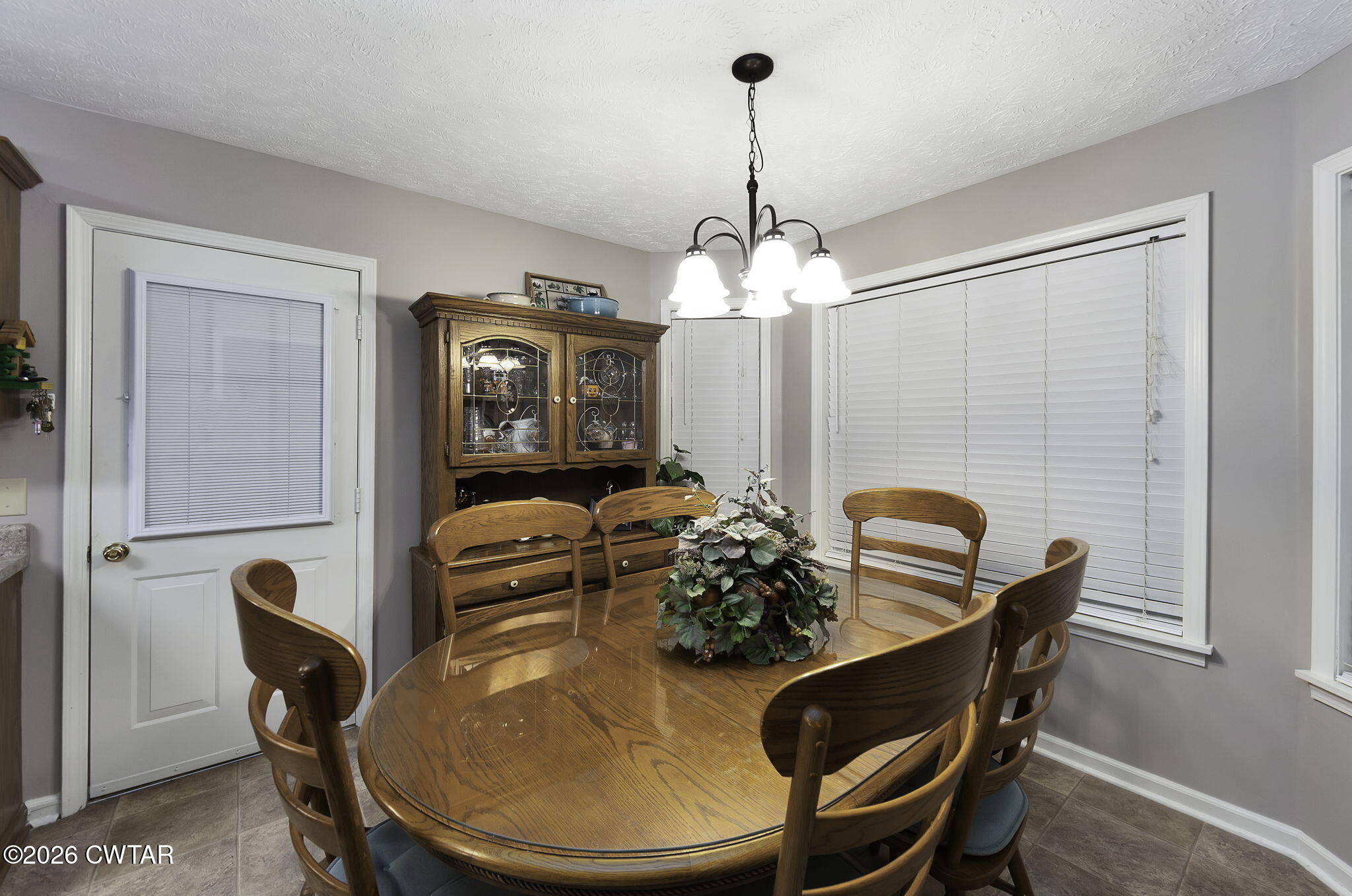 102 Candlewick Drive