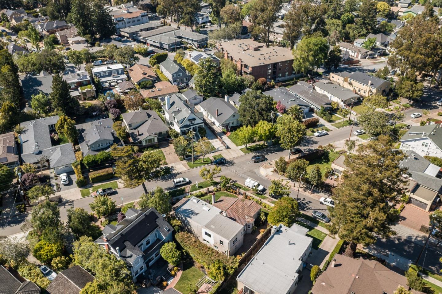 869 Walnut Avenue