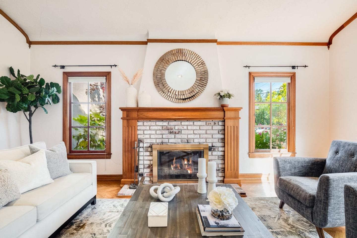 869 Walnut Avenue