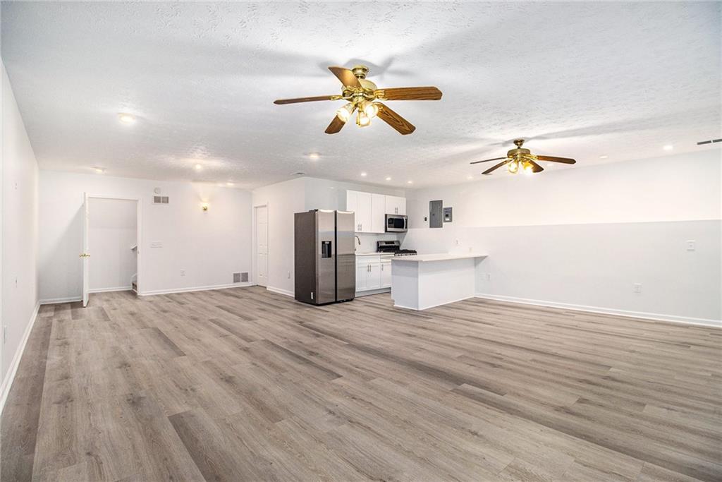 2433 Great Oak Lane