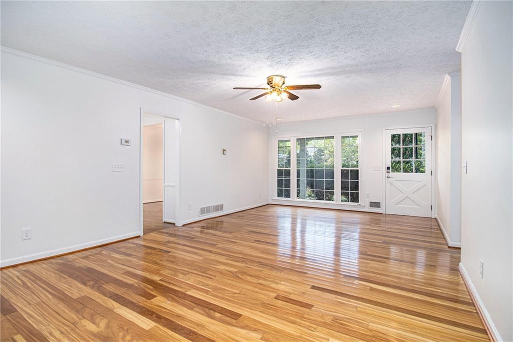 2433 Great Oak Lane