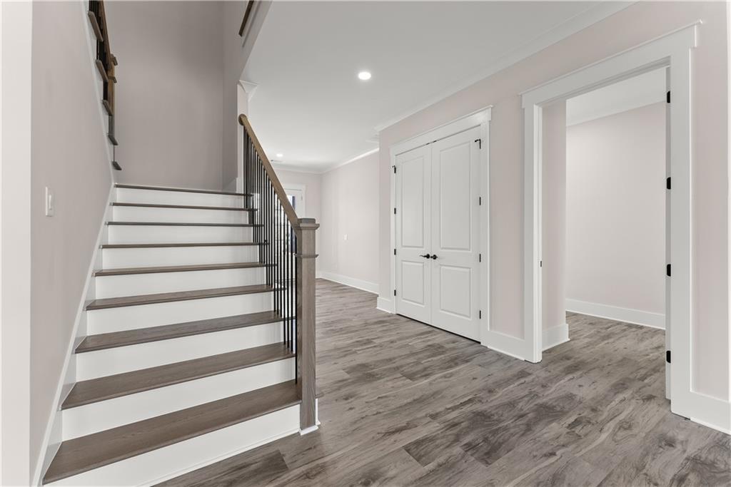 282 Gold Bullion Drive E