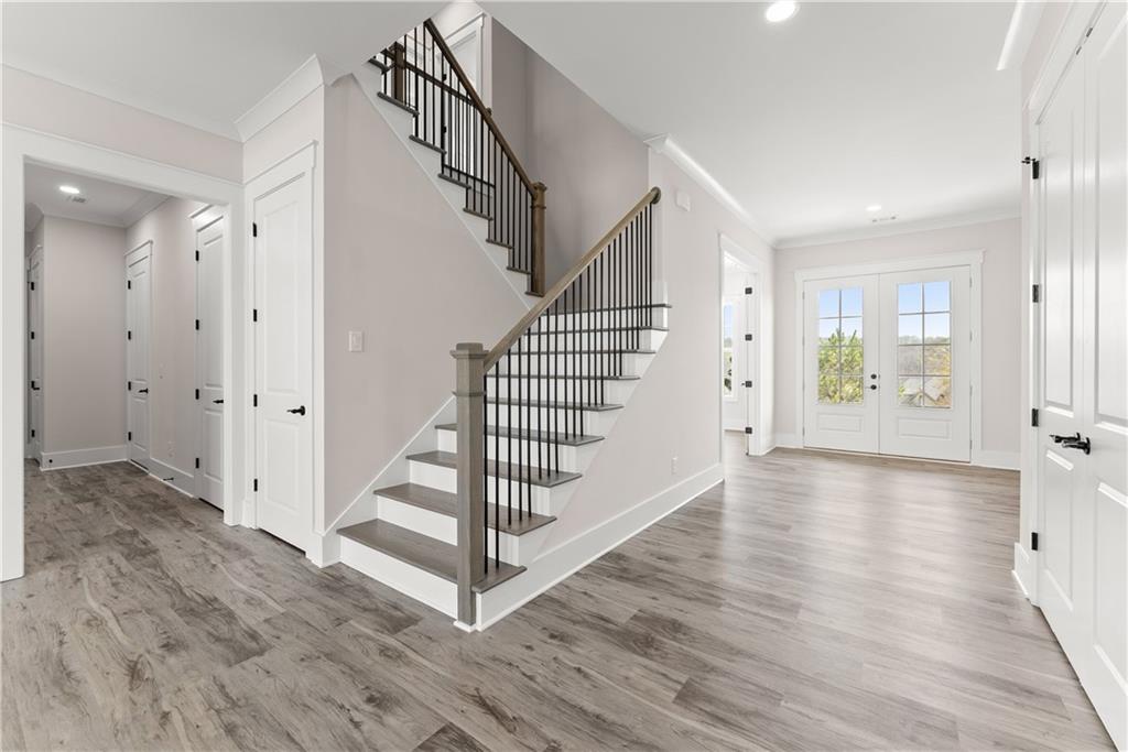 282 Gold Bullion Drive E