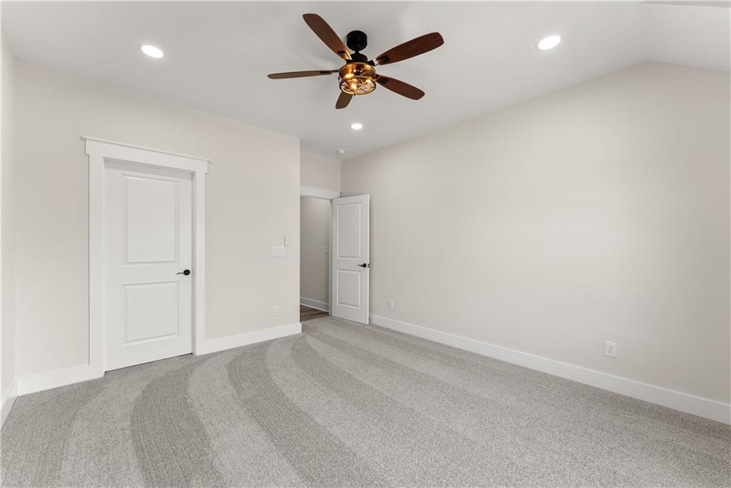 282 Gold Bullion Drive E