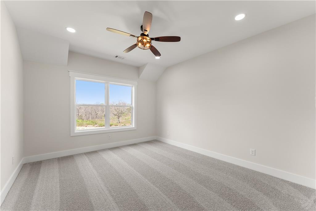 282 Gold Bullion Drive E
