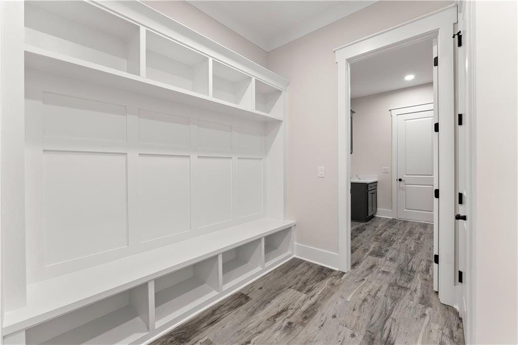282 Gold Bullion Drive E