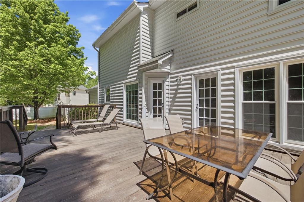 2304 Milstead Circle