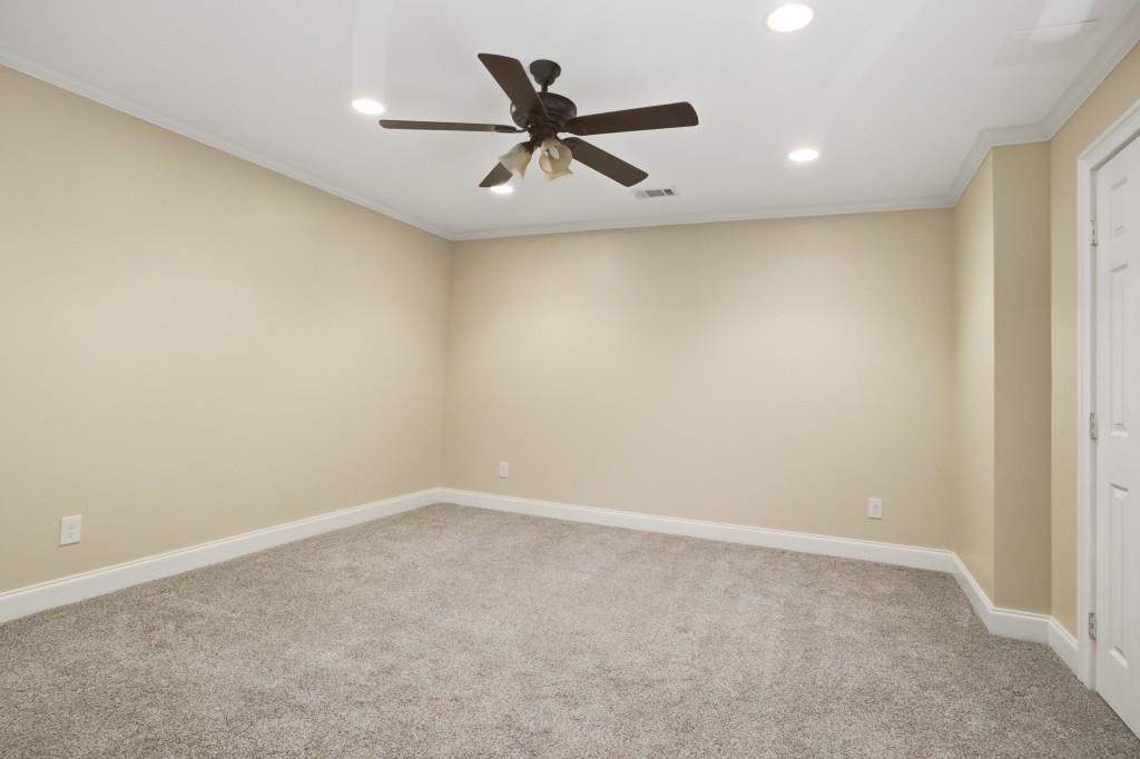 952 Hawkhorn Court