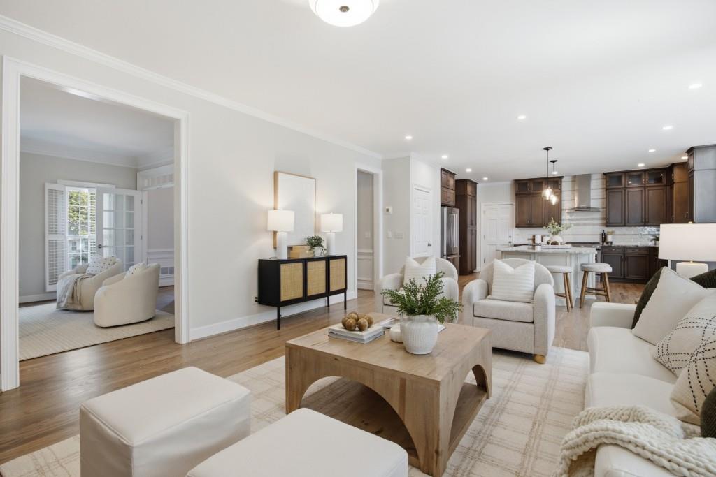 952 Hawkhorn Court