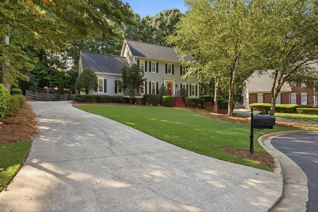952 Hawkhorn Court