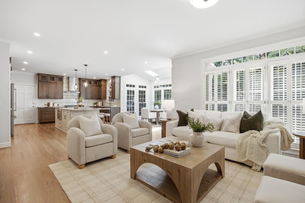 952 Hawkhorn Court
