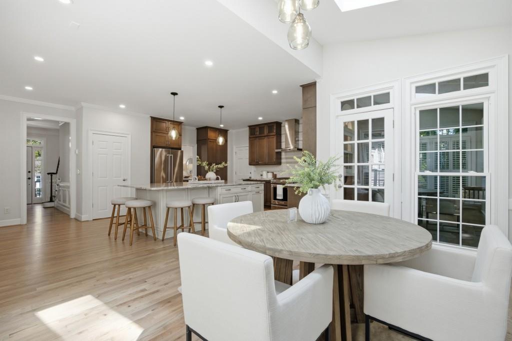 952 Hawkhorn Court