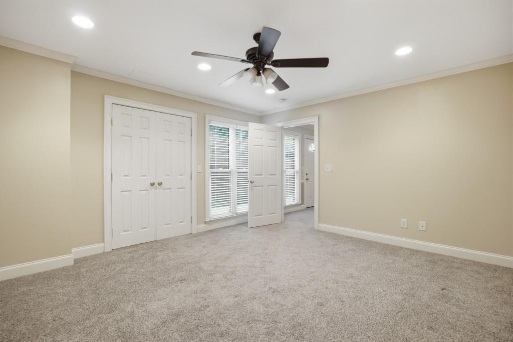 952 Hawkhorn Court