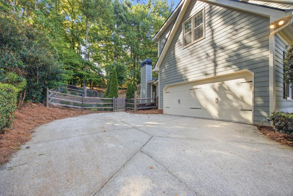 952 Hawkhorn Court