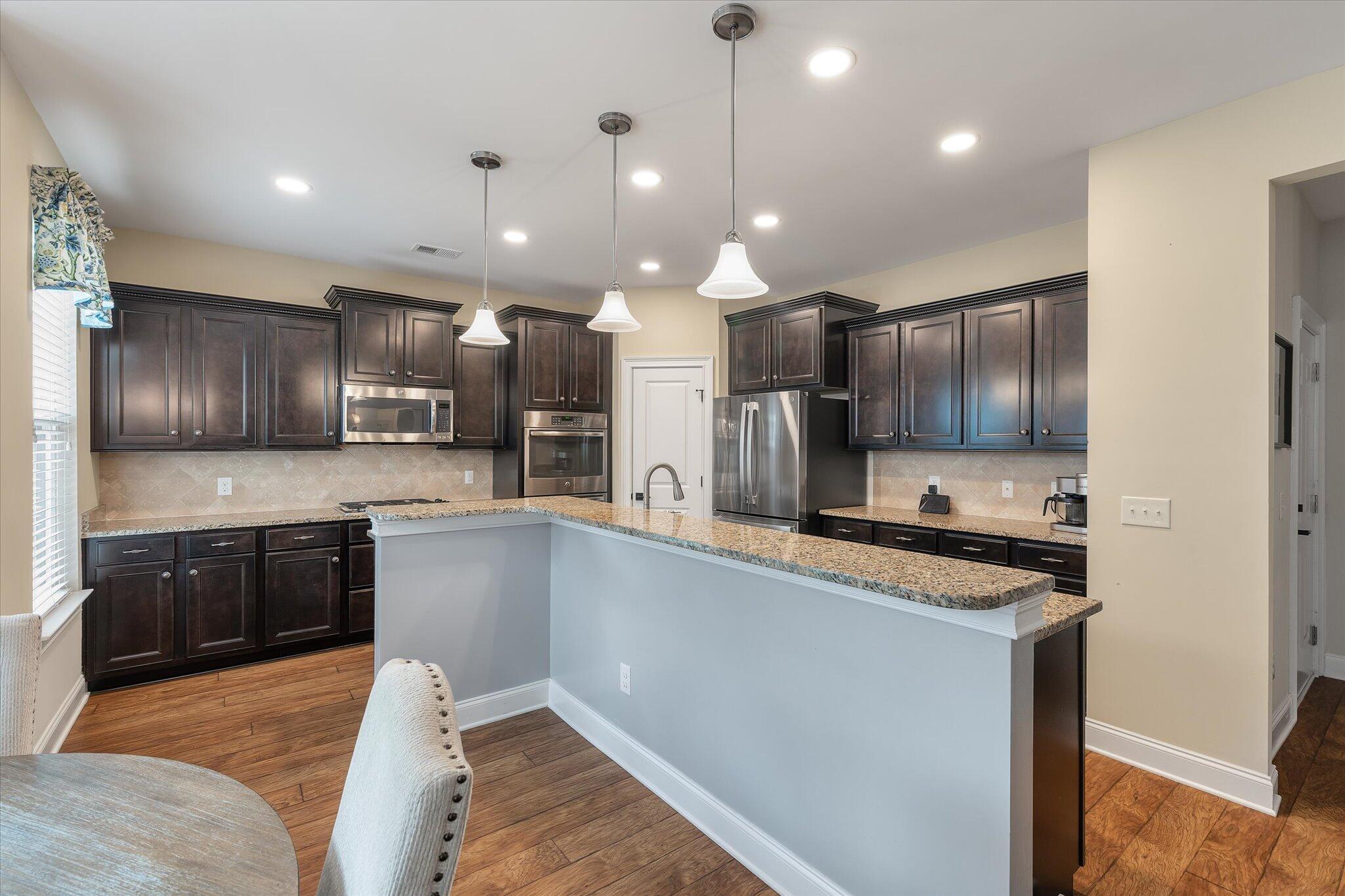 5006 Wartrace Court
