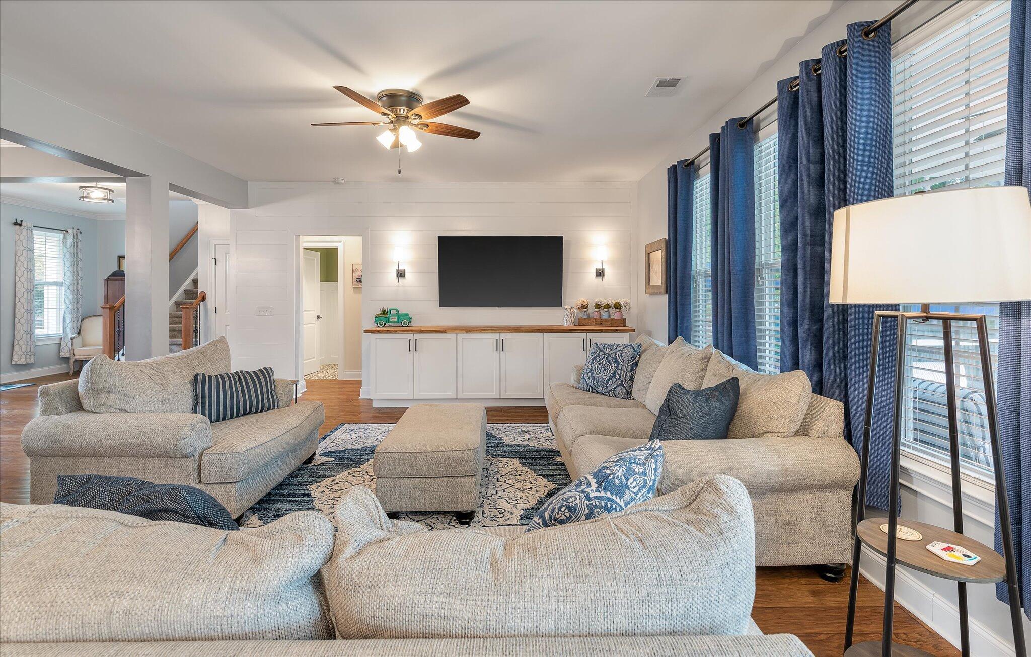 5006 Wartrace Court