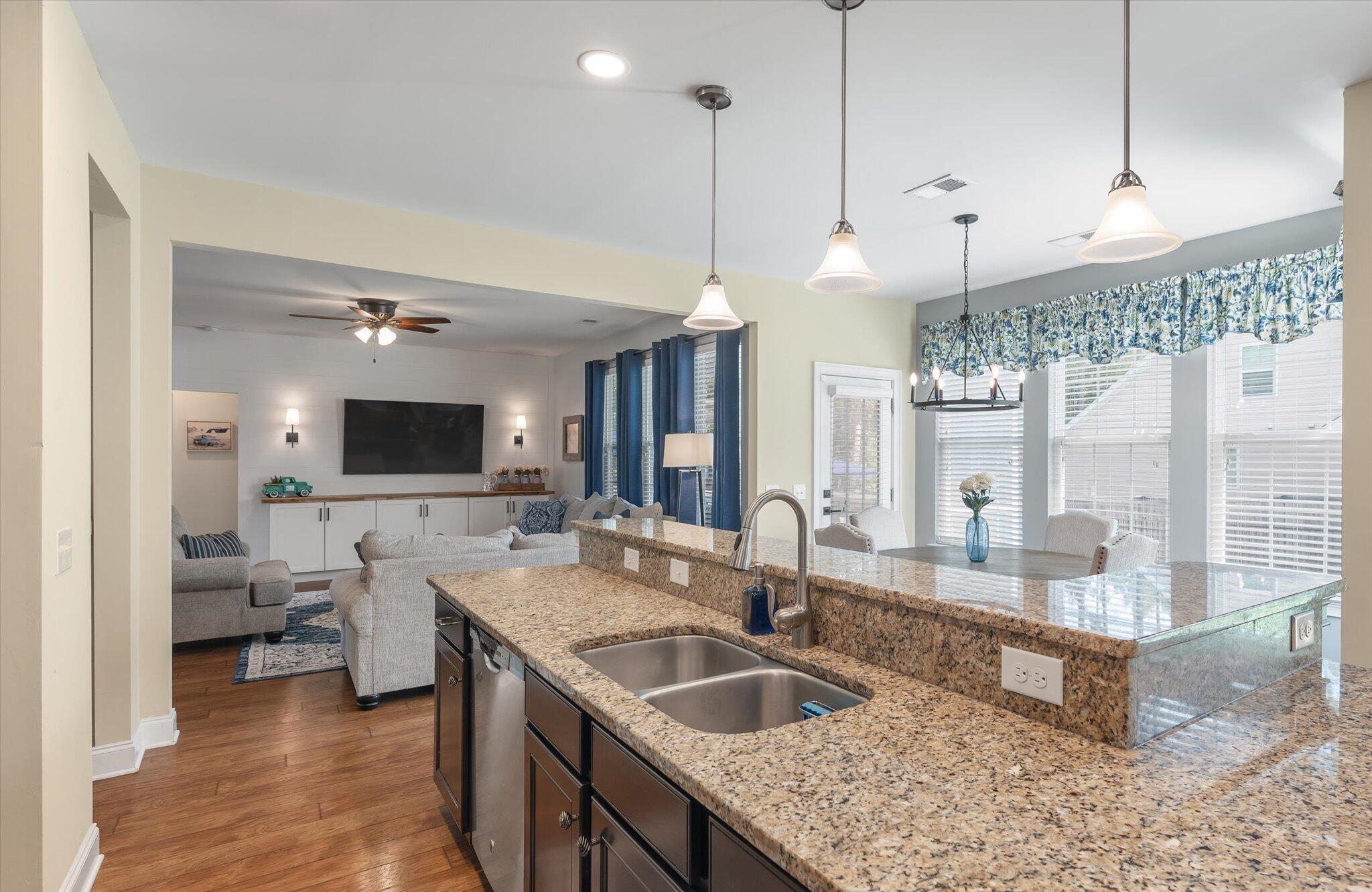 5006 Wartrace Court