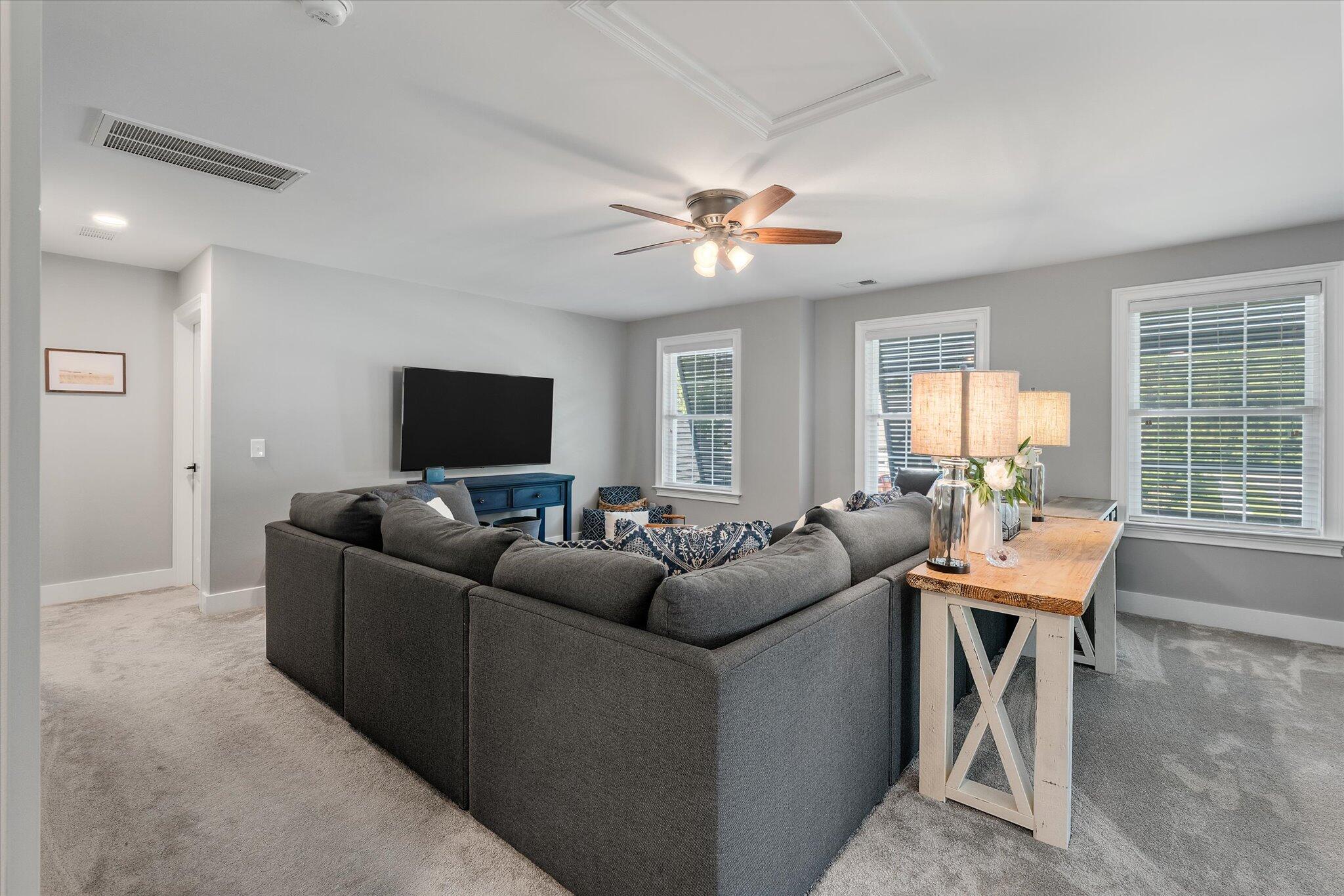 5006 Wartrace Court