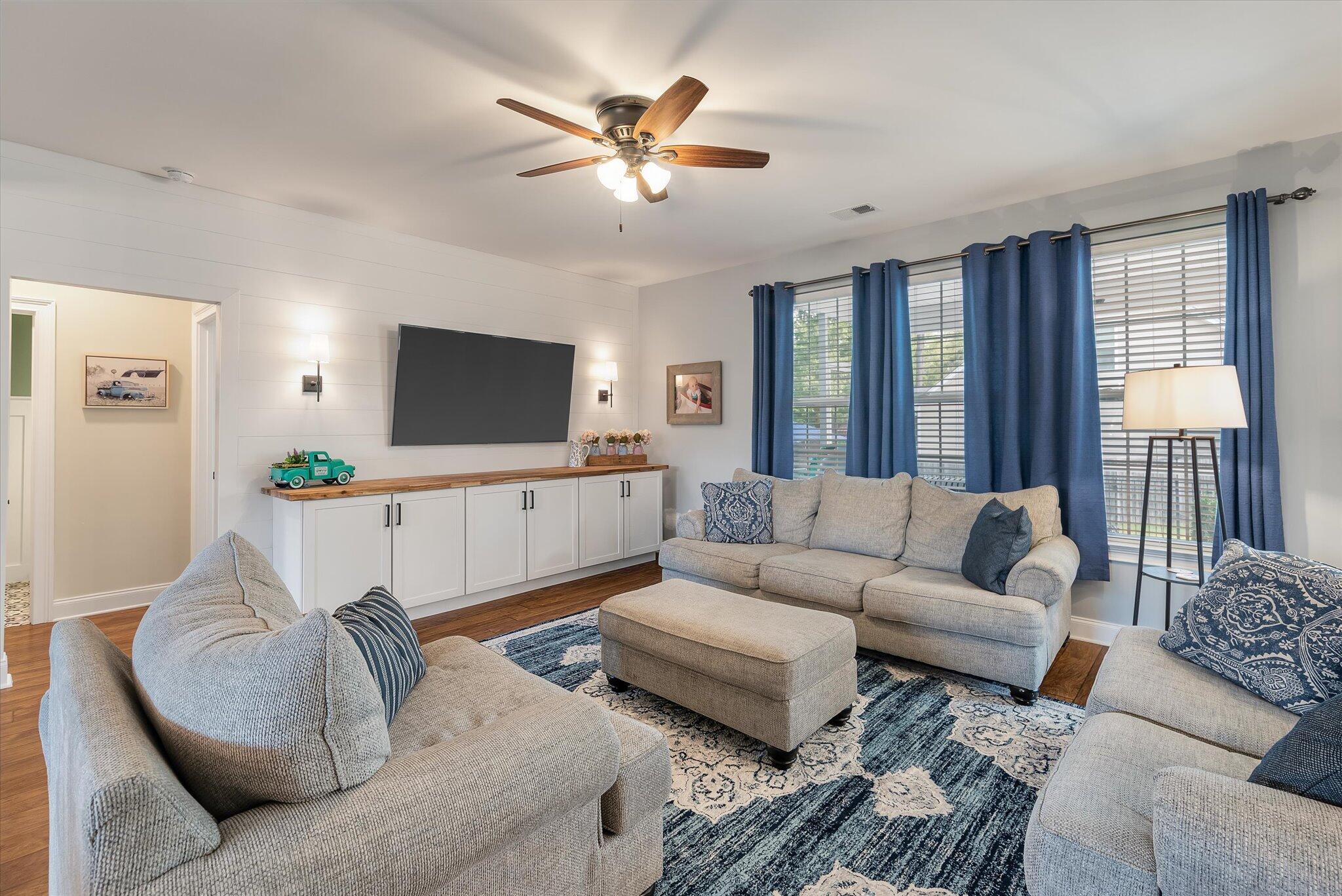 5006 Wartrace Court