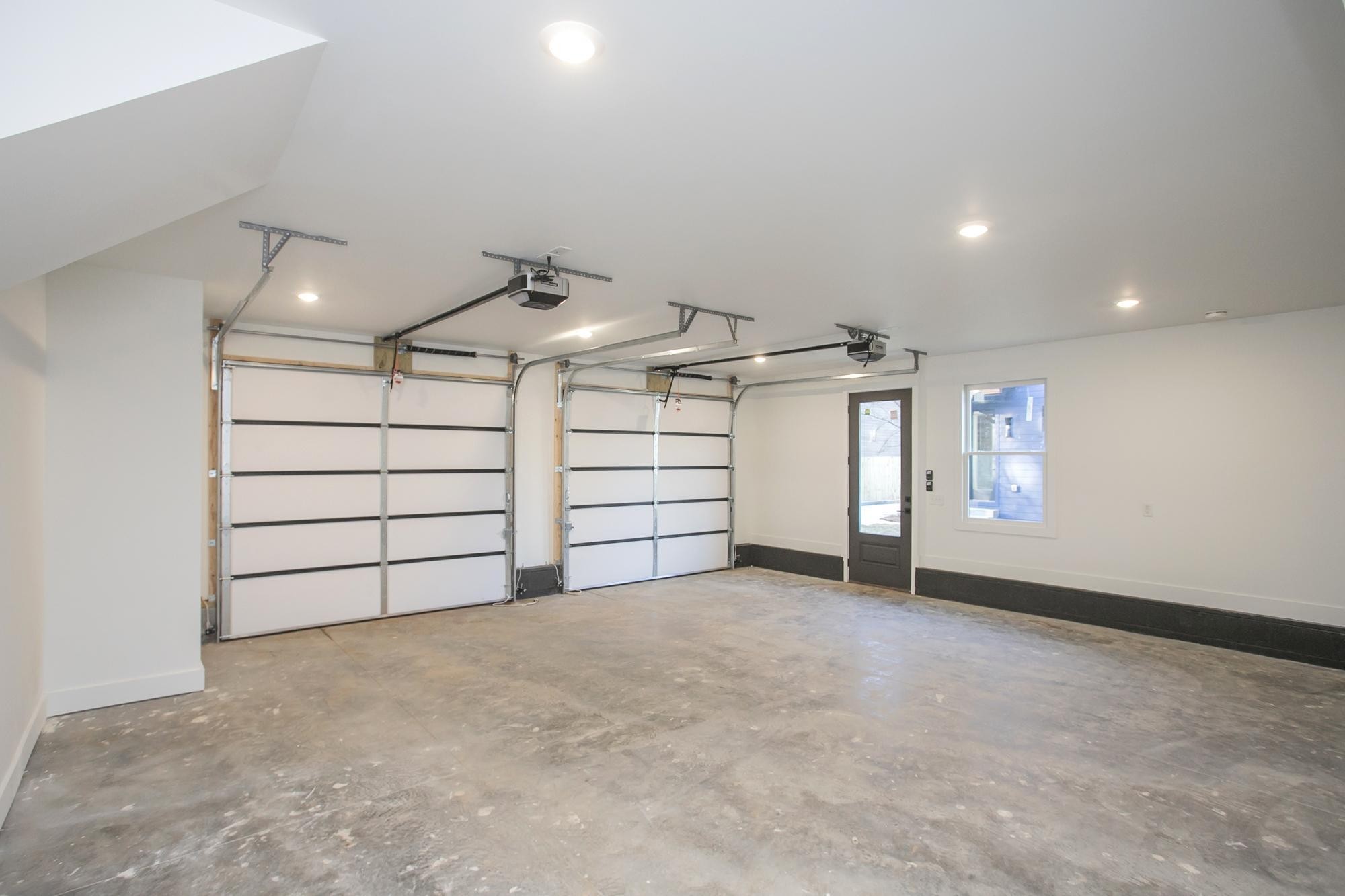 1310 Lillian St