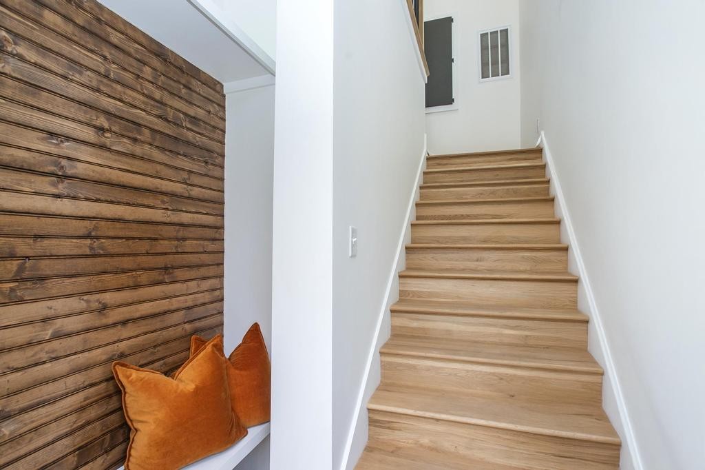 1310 Lillian St
