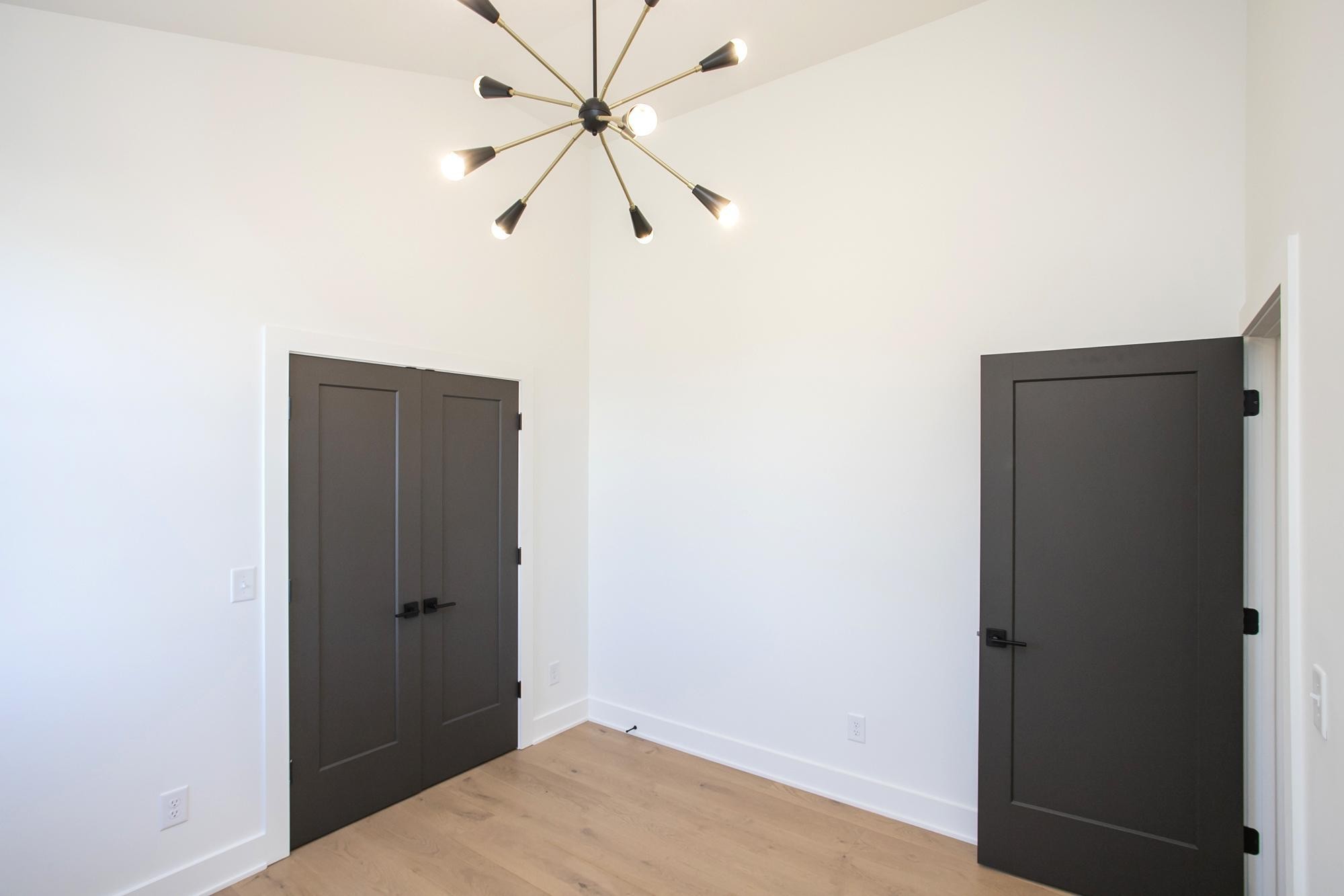 1310 Lillian St