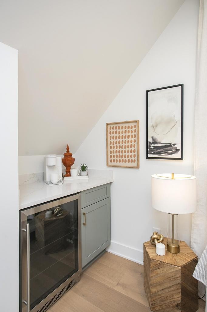 1310 Lillian St