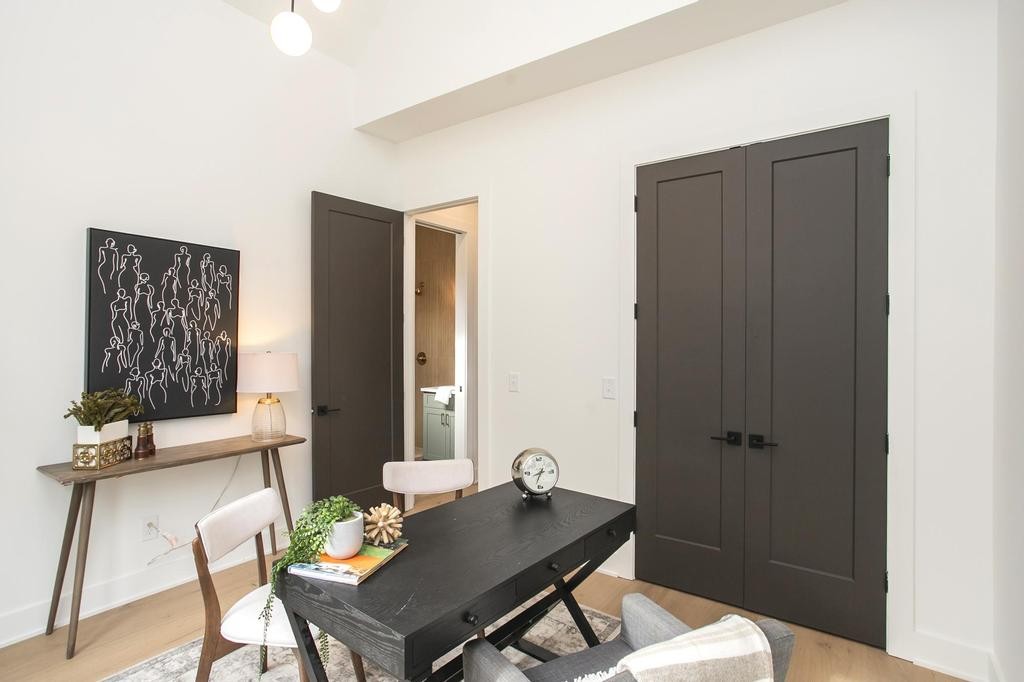 1310 Lillian St