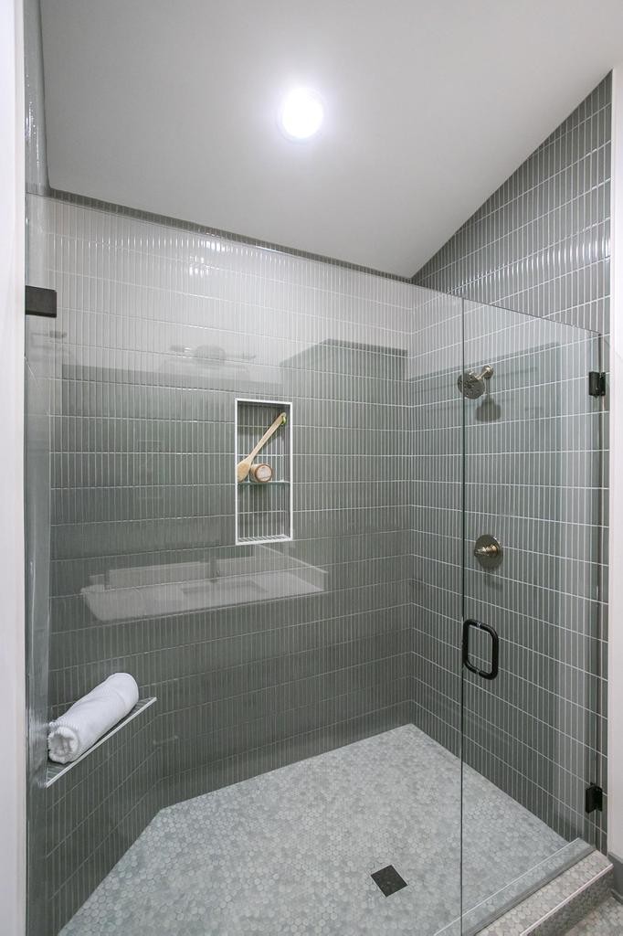 1310 Lillian St