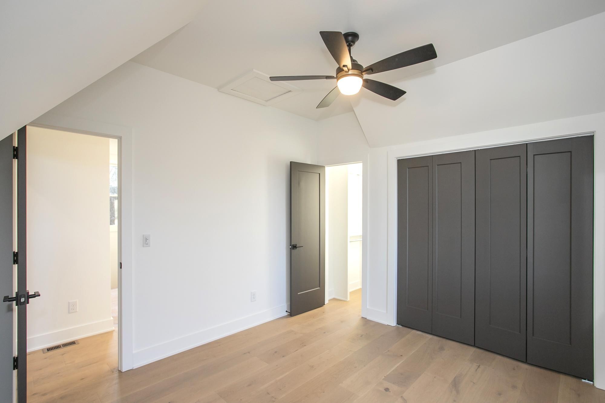 1310 Lillian St