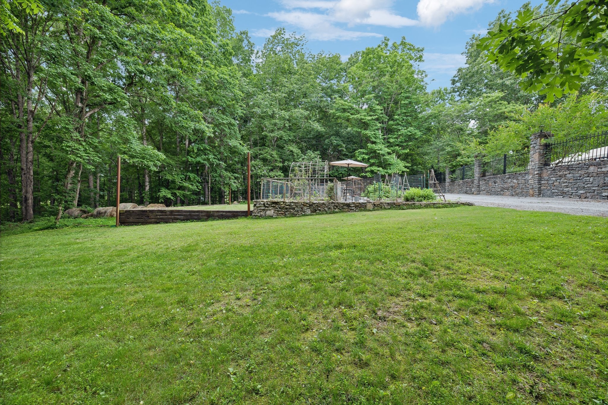 1105 Mount Pleasant Rd