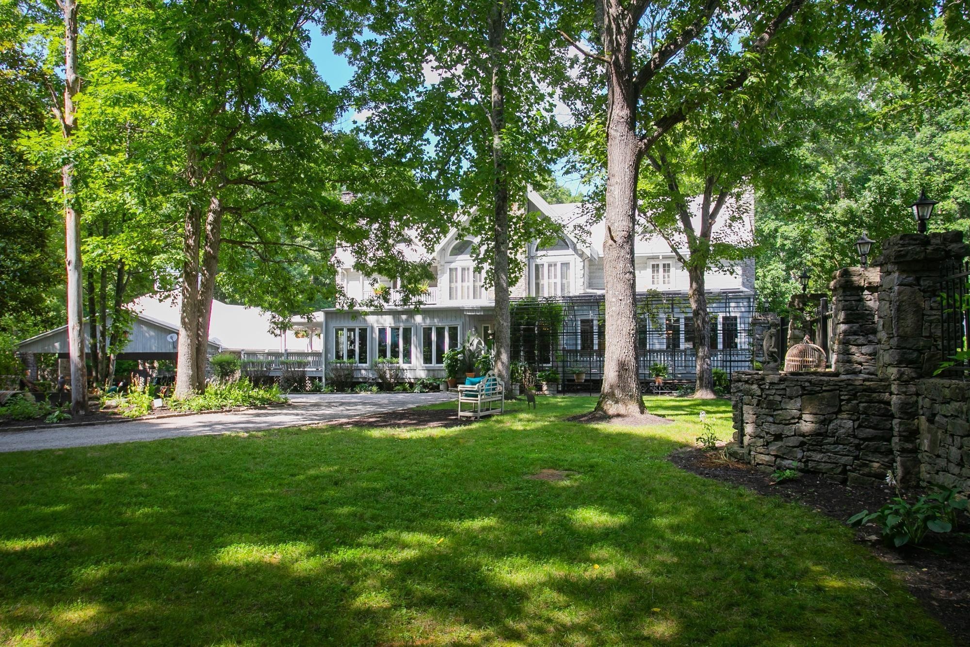 1105 Mount Pleasant Rd