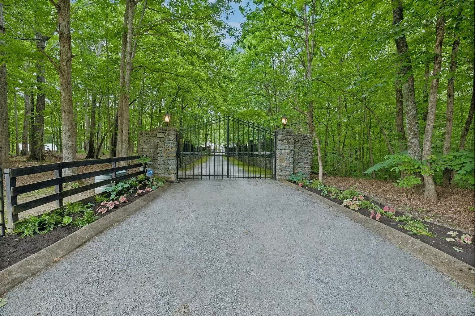 1105 Mount Pleasant Rd