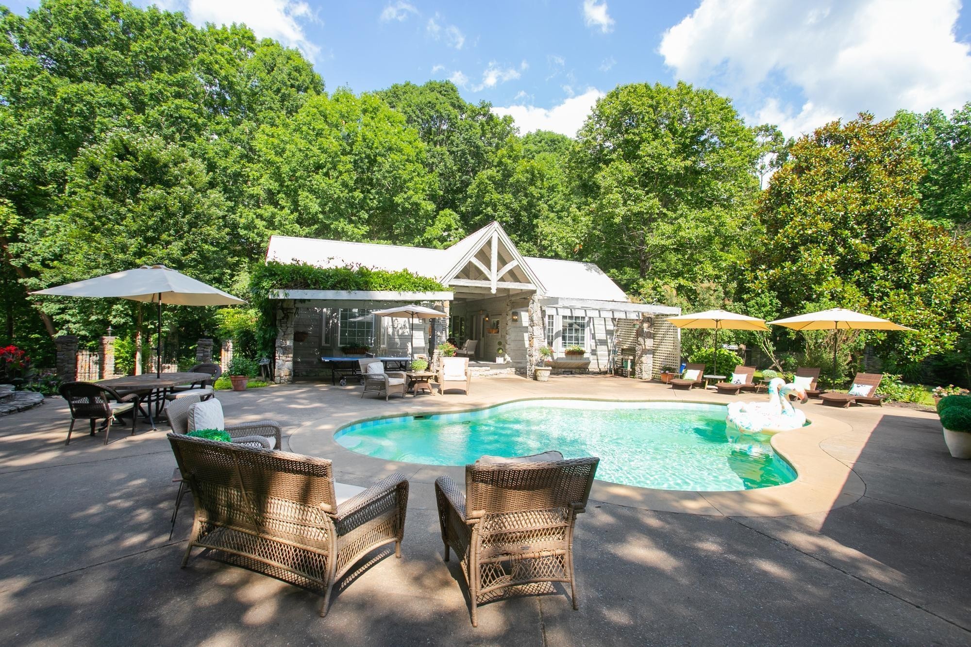 1105 Mount Pleasant Rd