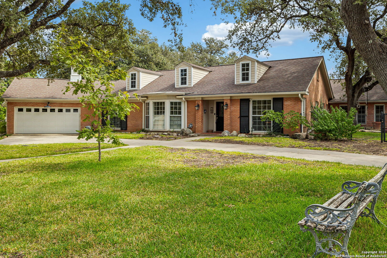 103 Five Oaks