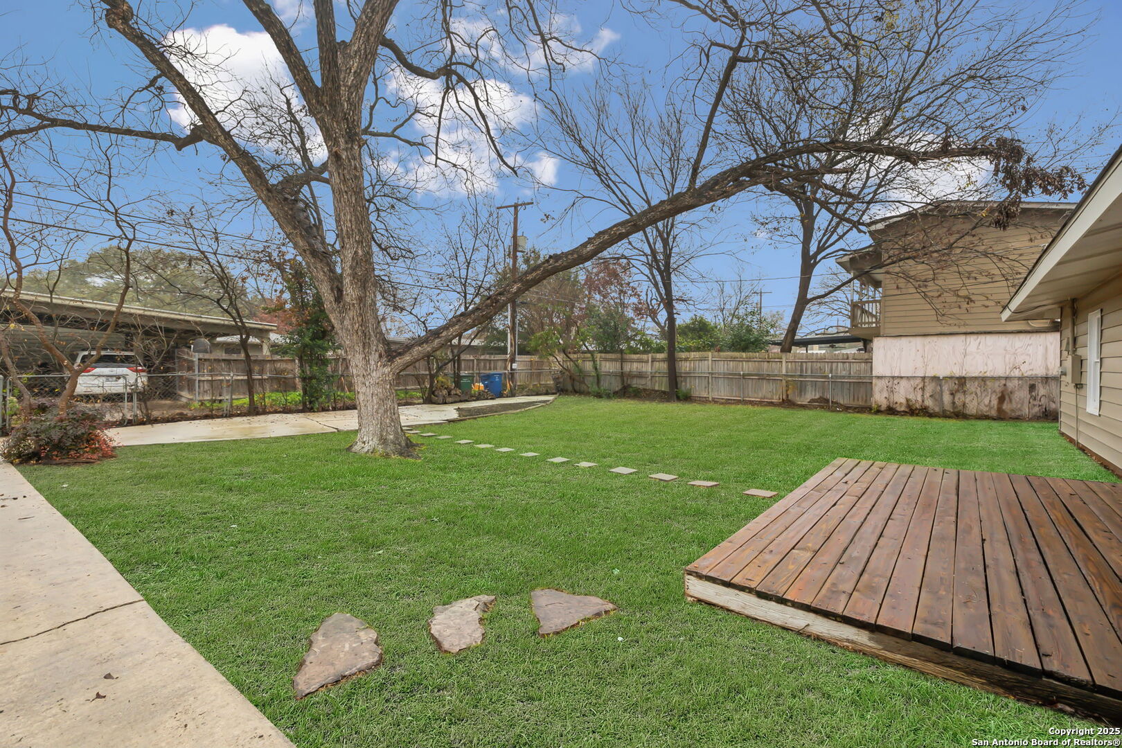 307 Ridgehaven Pl