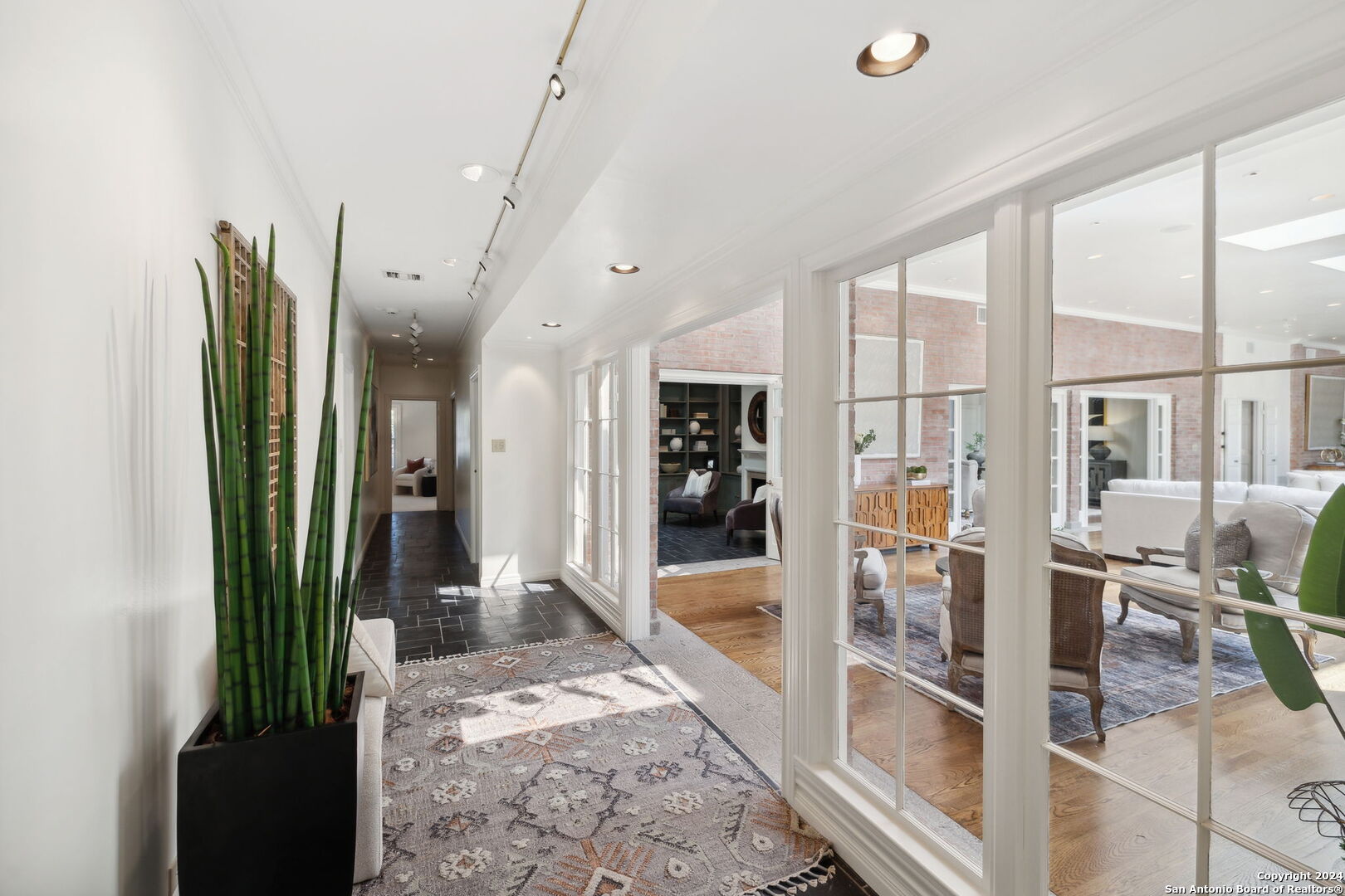 640 Ivy Lane