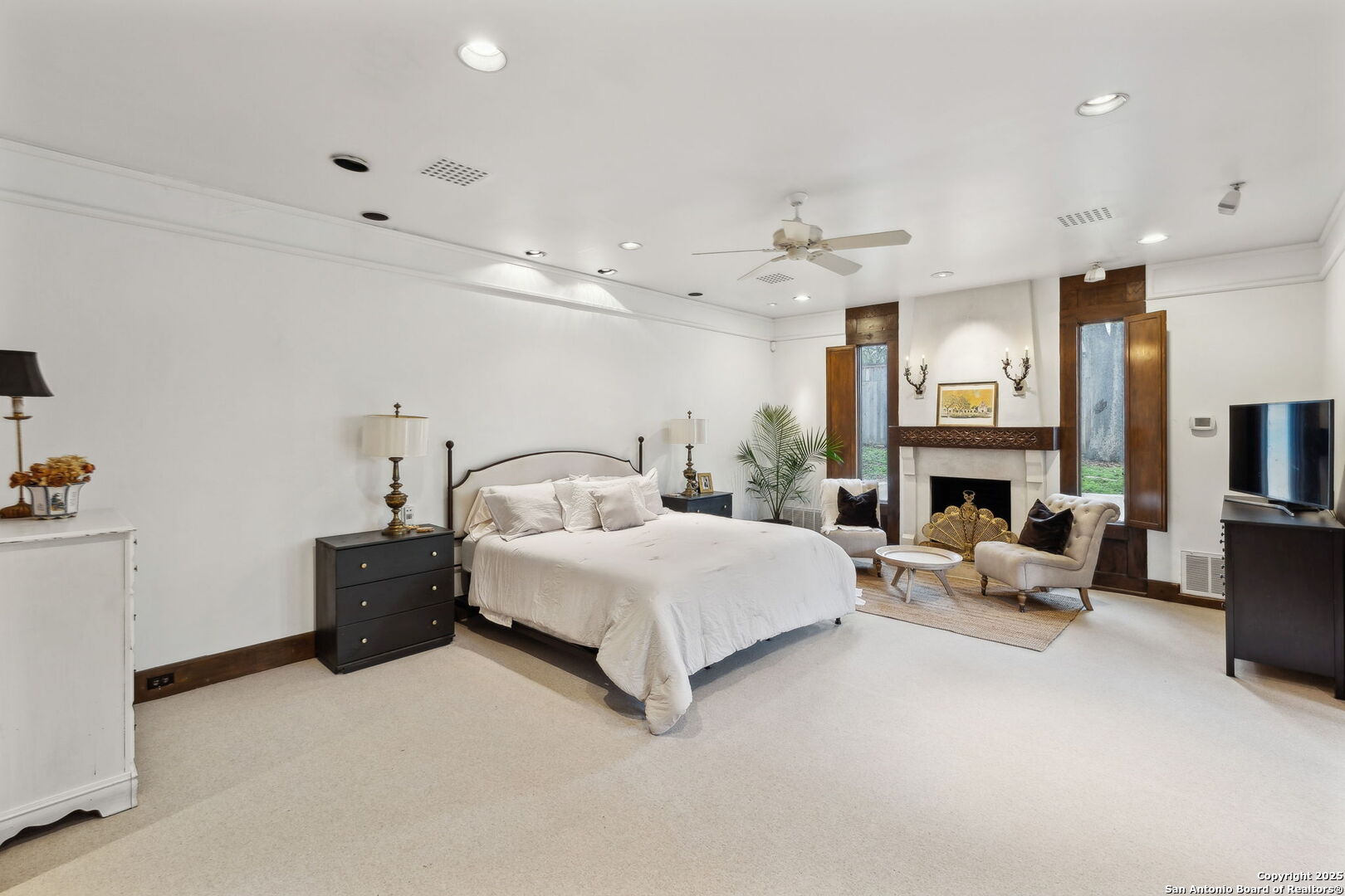 2214 Briarwood Dr