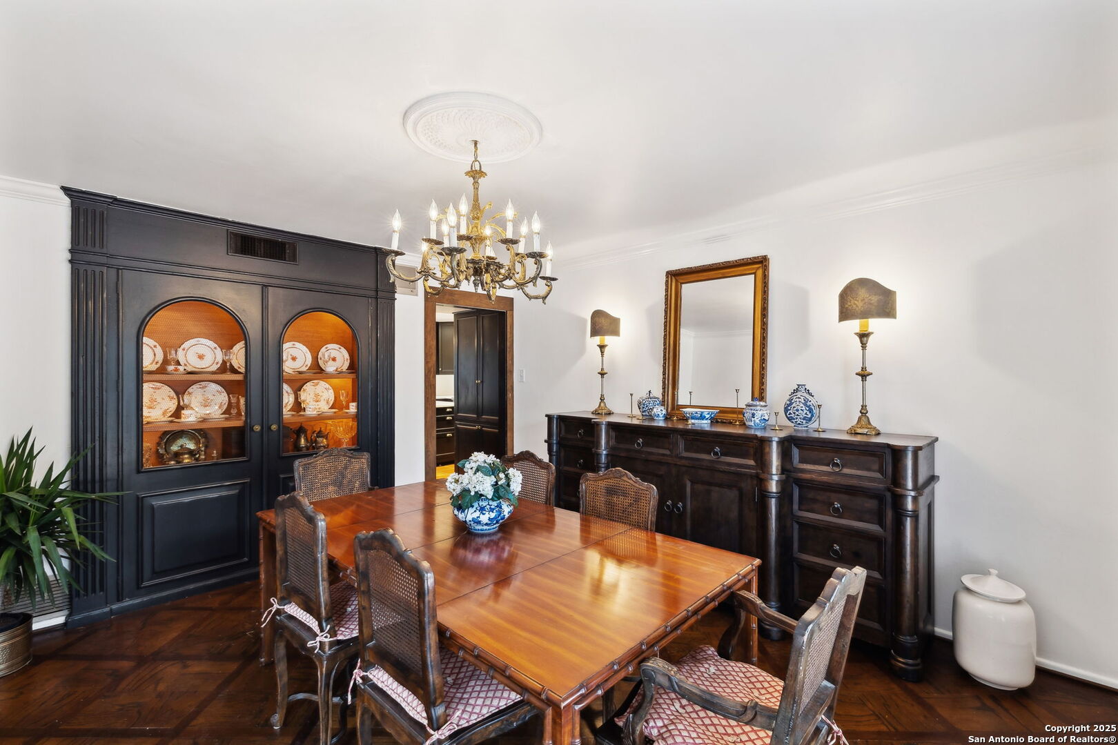 2214 Briarwood Dr