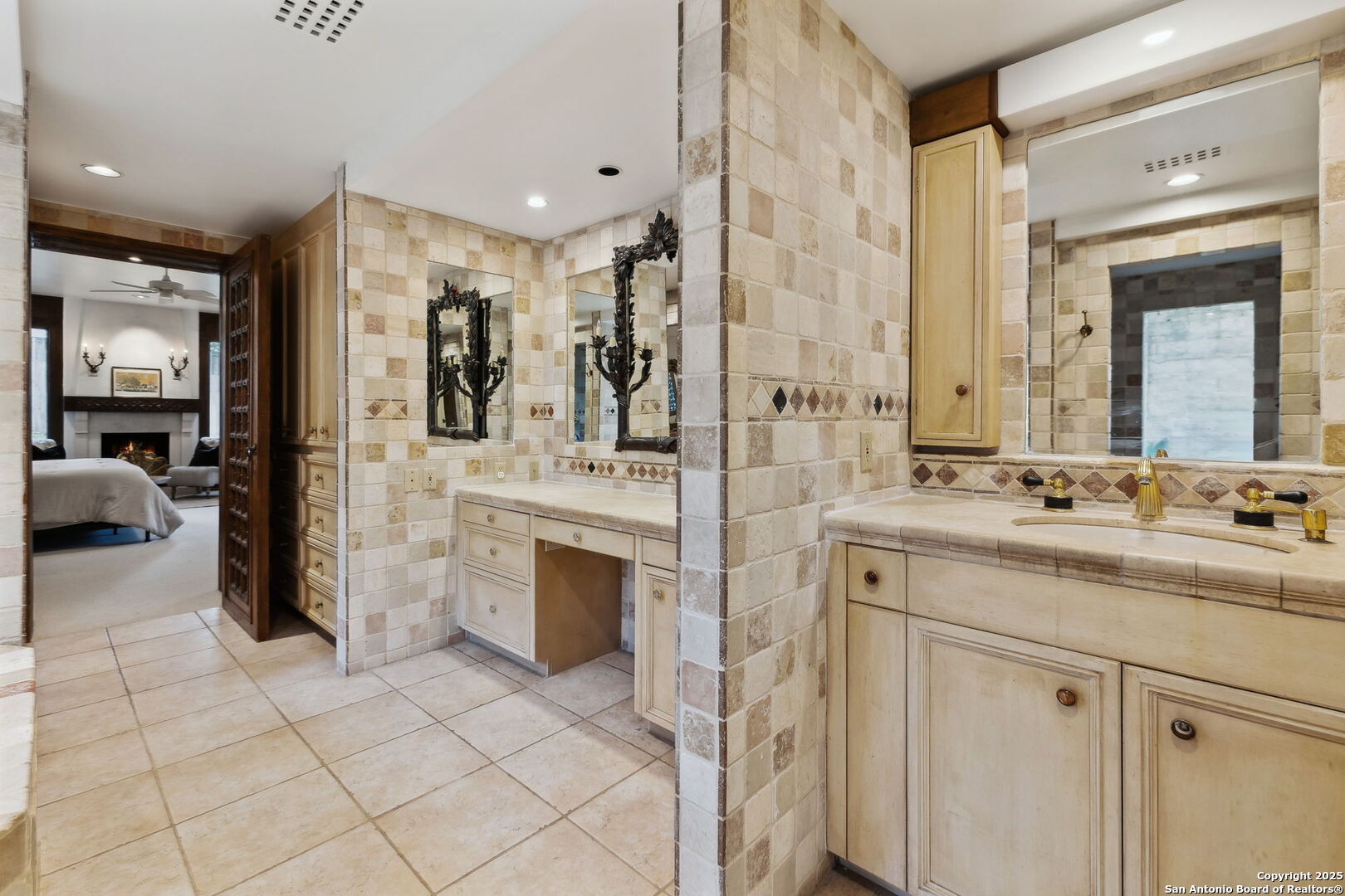 2214 Briarwood Dr