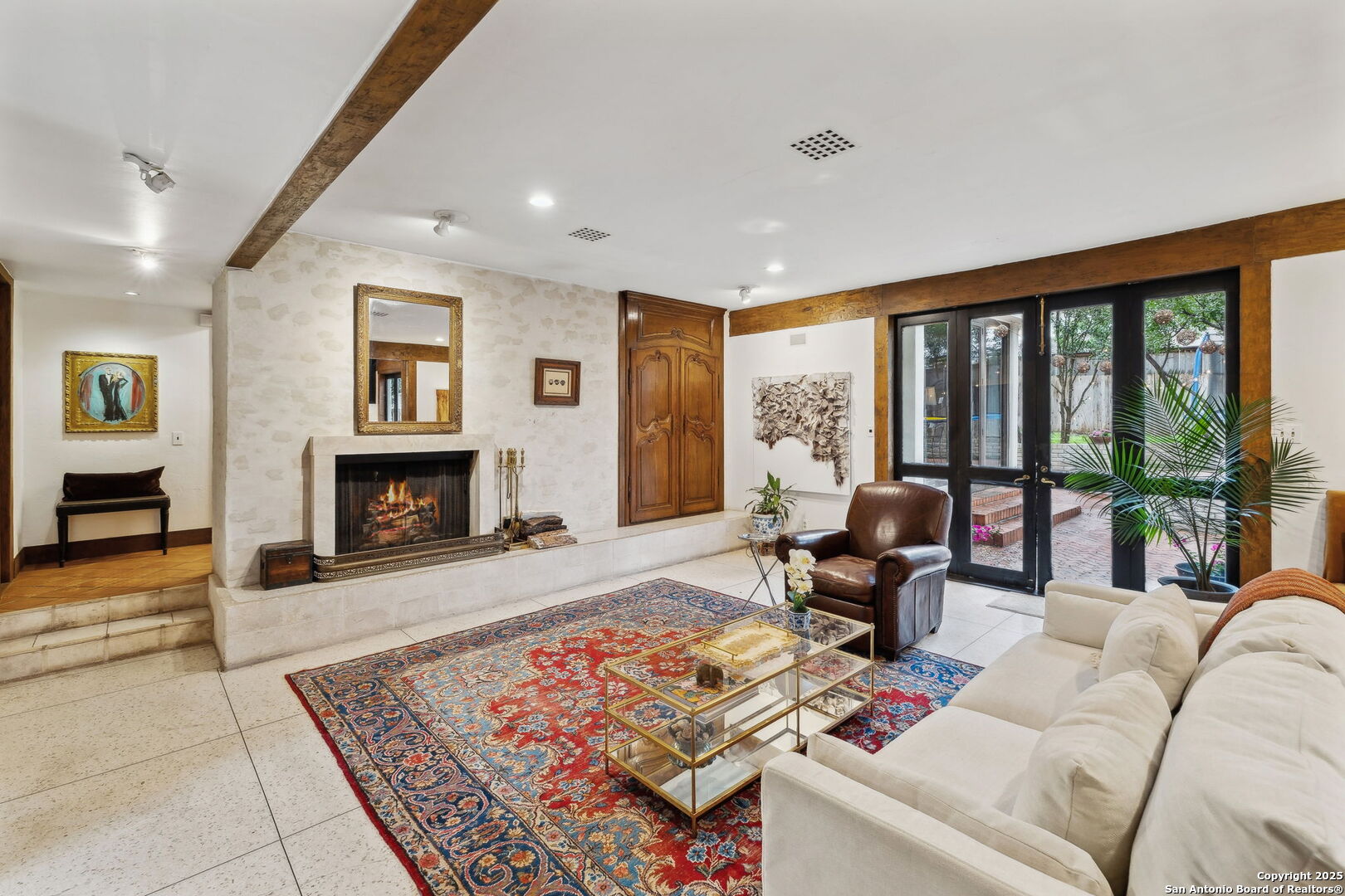 2214 Briarwood Dr