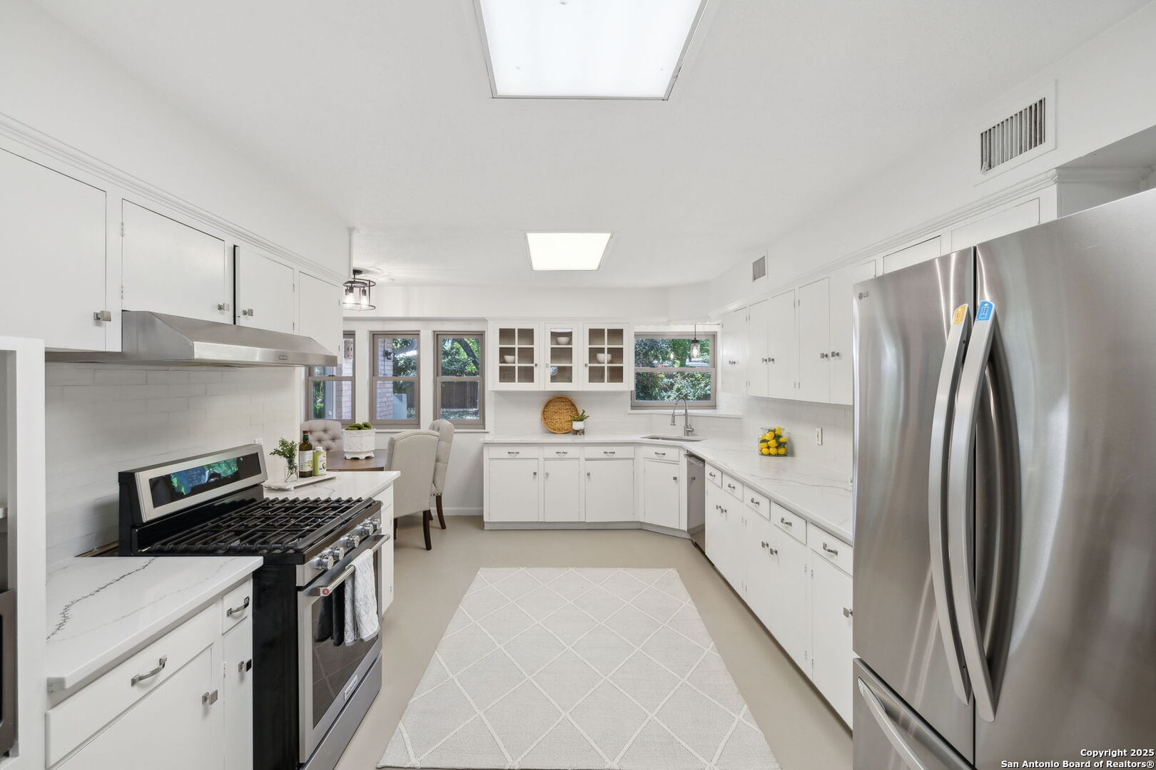 106 Five Oaks