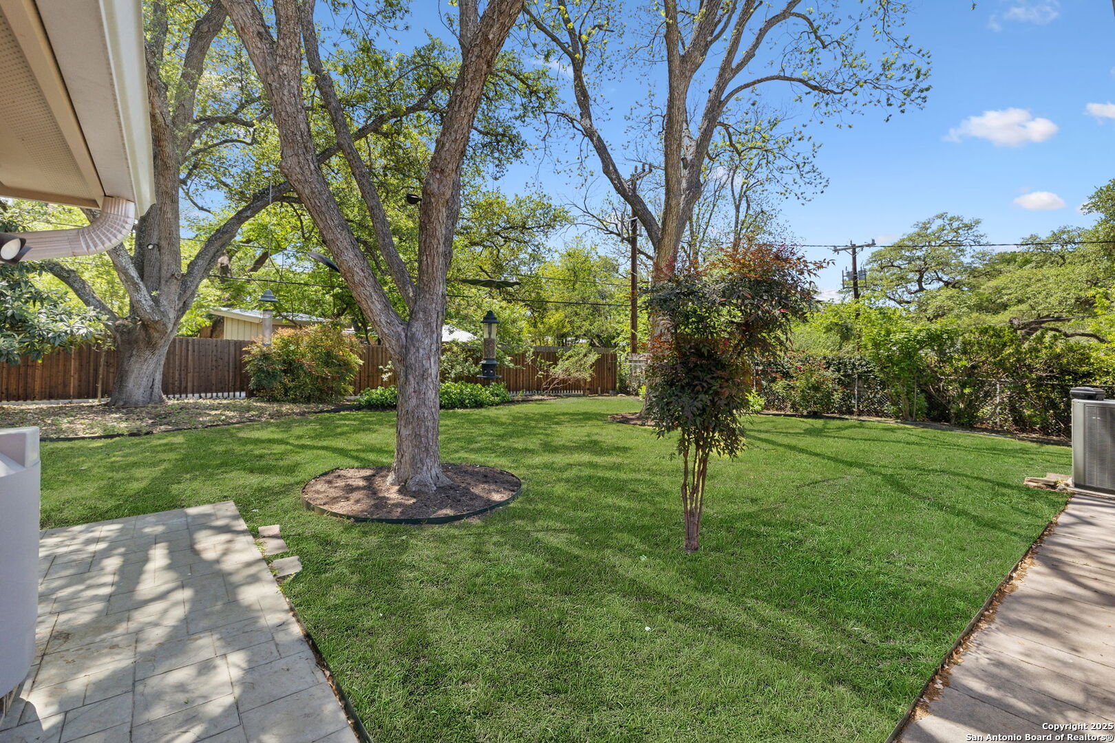 106 Five Oaks
