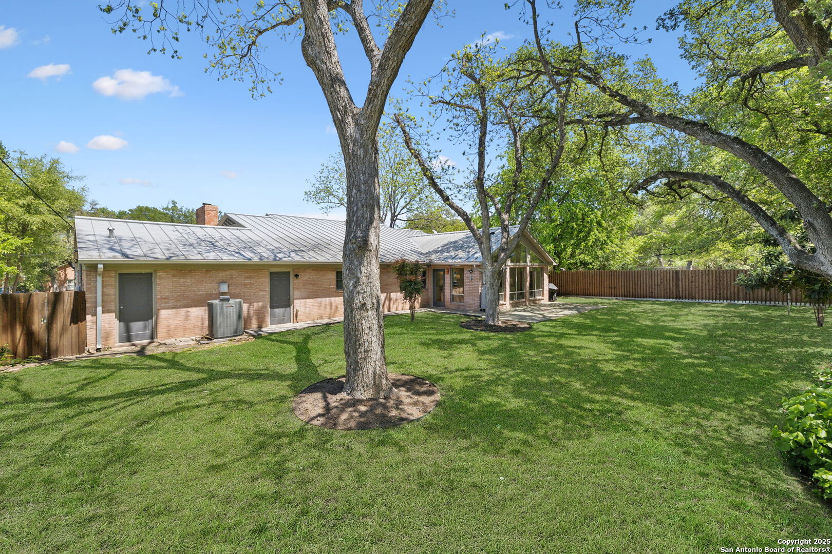 106 Five Oaks