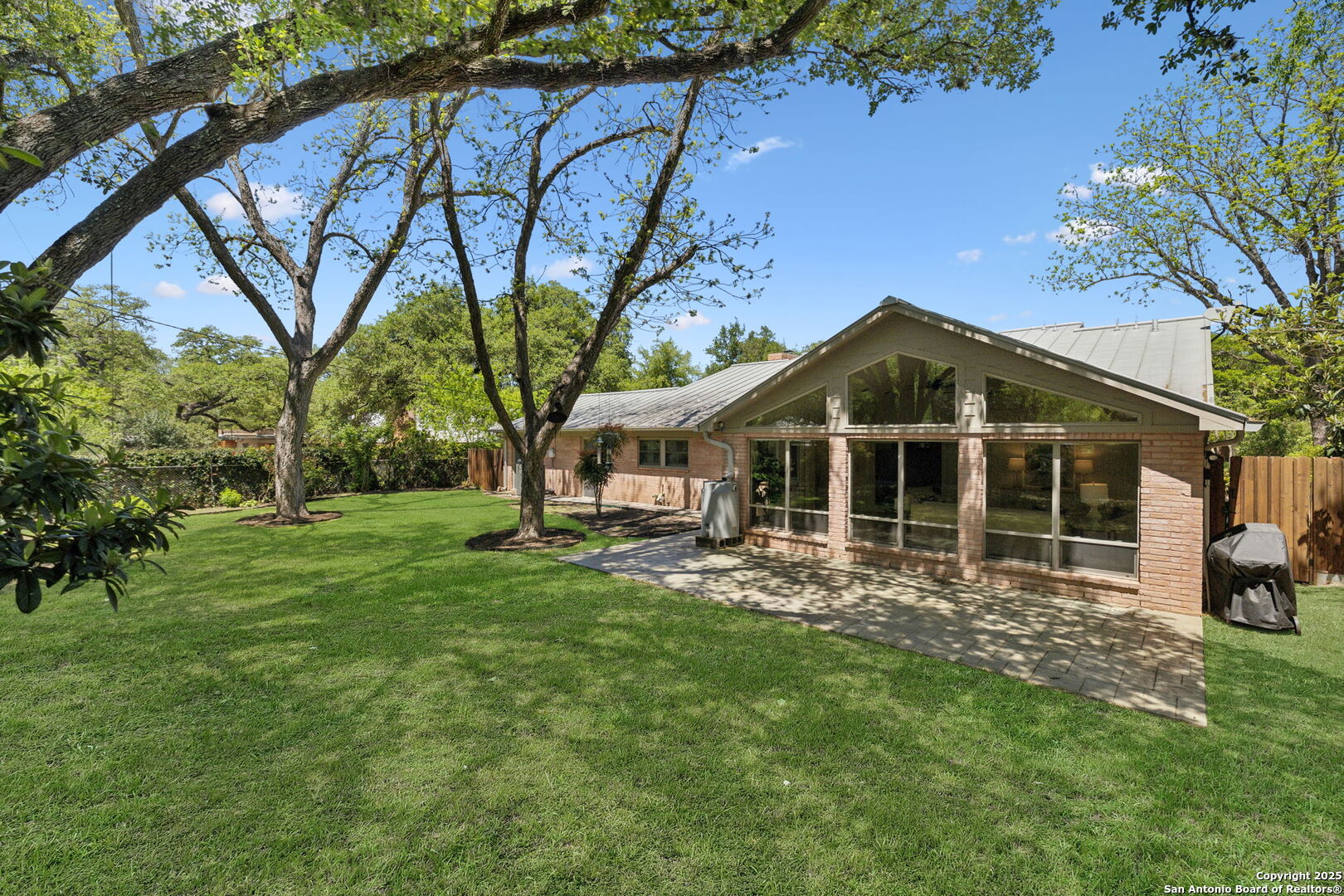 106 Five Oaks