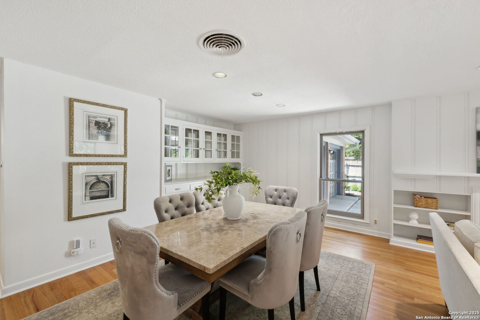 106 Five Oaks