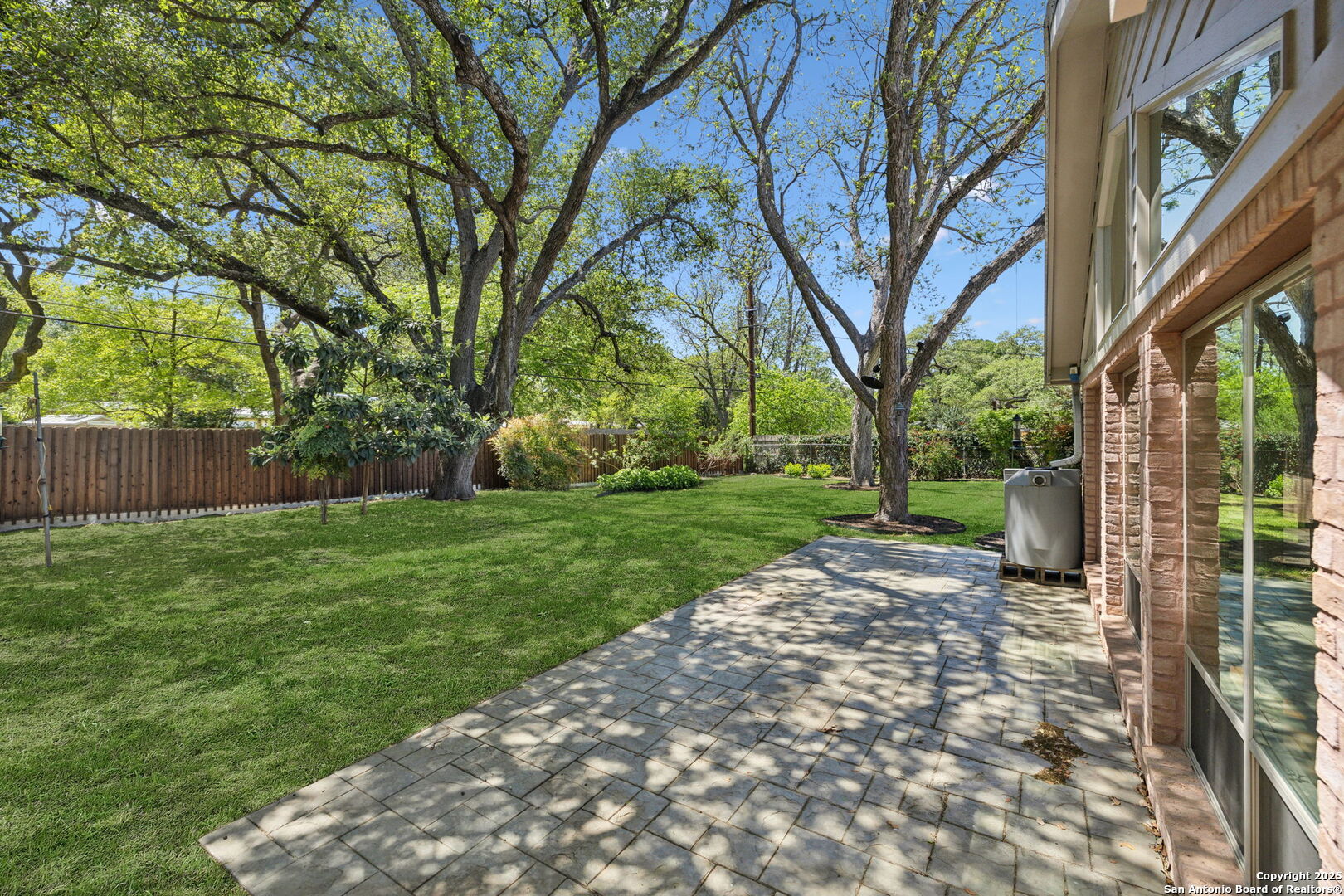 106 Five Oaks