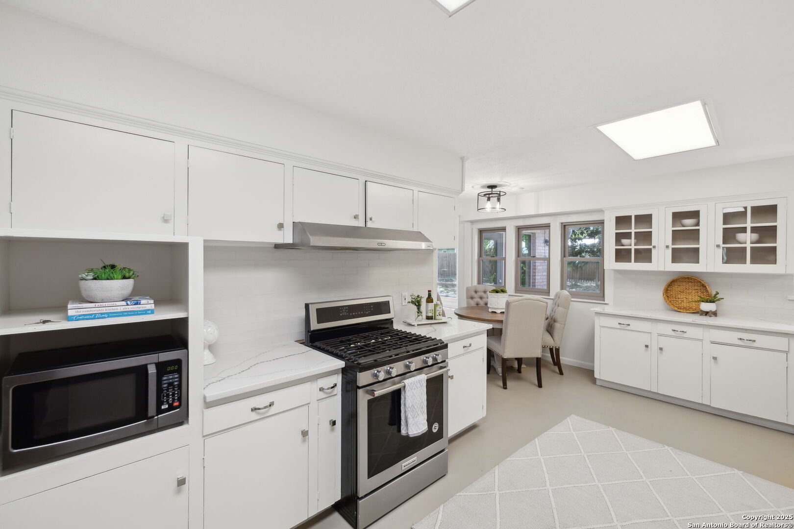 106 Five Oaks